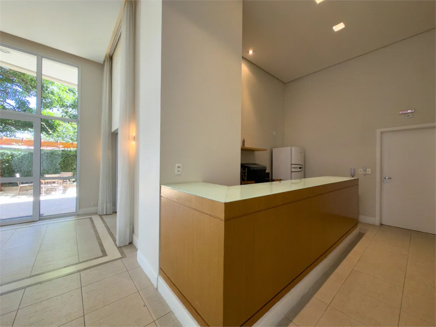 Apartamento à venda com 4 quartos, sendo 3 suítes,  em Vila Romana, São Paulo, SP