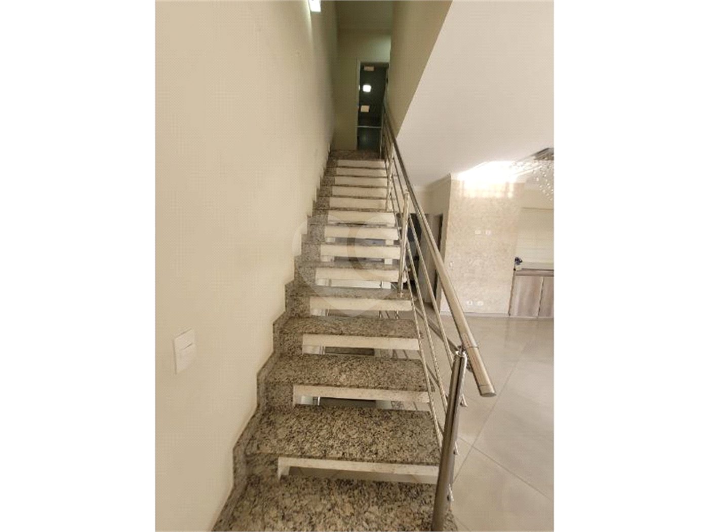 Casa à venda com 3 quartos, sendo 1 suíte,  no condomínio Maximus I, São Paulo - SP