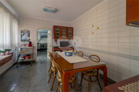 Casa à venda com 4 quartos, sendo 3 suítes, em Vila Sônia, São Paulo, SP