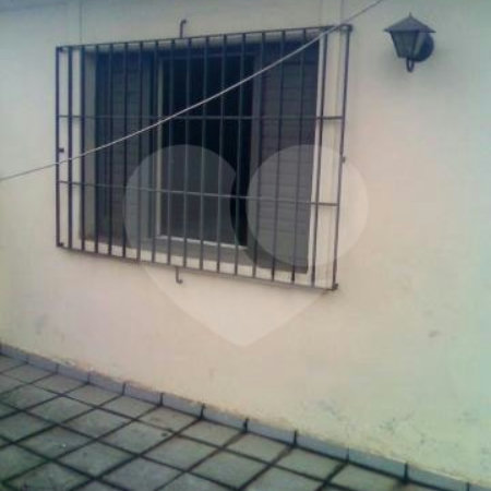 Sobrado à venda com 3 quartos em Vila Vitório Mazzei, São Paulo, SP