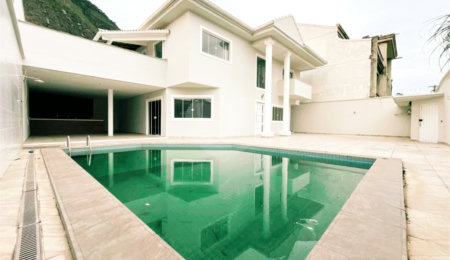 Casa à venda com 4 suítes no condomínio Pedra Mar, Rio de Janeiro - RJ