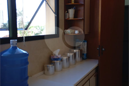 Apartamento à venda com 3 quartos, sendo 1 suíte, no Centro, Araraquara, SP