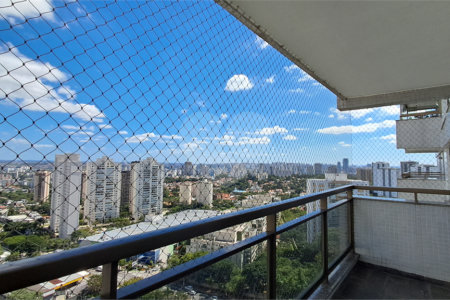 Apartamento à venda com 3 quartos, sendo 1 suíte,  em Alto da Boa Vista, São Paulo, SP