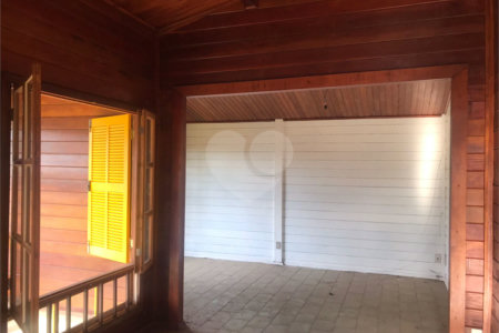 Casa à venda com 3 quartos, sendo 1 suíte, no condomínio Zuleika Jabour, Salto - SP