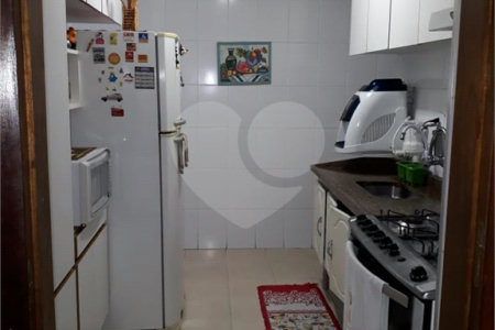 Casa à venda com 3 quartos, sendo 1 suíte, em Interlagos, São Paulo, SP