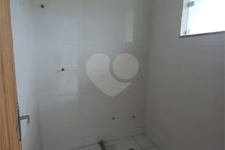 Casa à venda com 2 quartos, sendo 1 suíte, no condomínio Residencial Marlene Correia, Rio de Janeiro - RJ