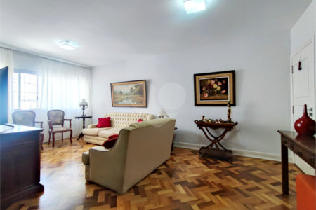 Apartamento à venda com 3 quartos, sendo 1 suíte, em Alto da Boa Vista, São Paulo, SP
