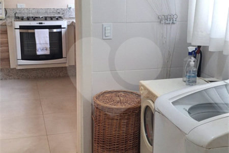 Casa à venda com 3 suítes em Condomínio Flamboyant-b, Atibaia, SP