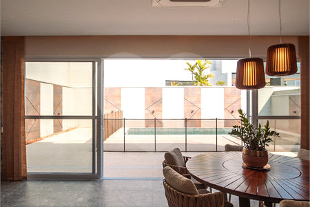 Casa à venda ou para alugar com 4 suítes no condomínio Jardim Vila Paradiso, Indaiatuba - SP
