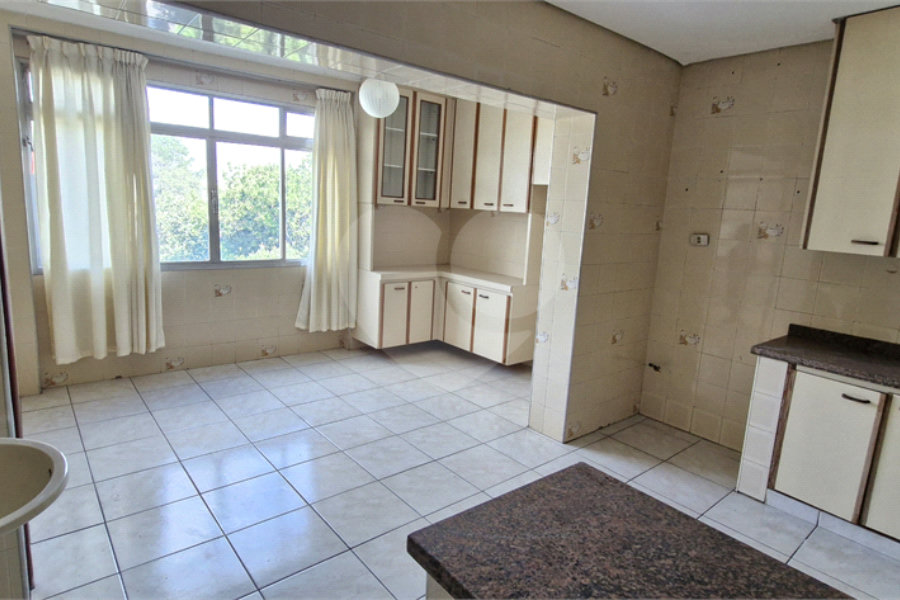 Casa à venda com 6 quartos, sendo 1 suíte, no Brasilândia, São Paulo, SP
