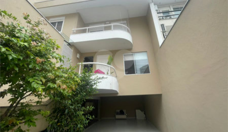 Casa à venda com 4 quartos, sendo 2 suítes,  em Santana, São Paulo, SP