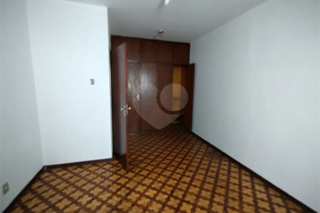 Casa à venda ou para alugar com 4 quartos, sendo 3 suítes,  no Centro, Itapetininga, SP