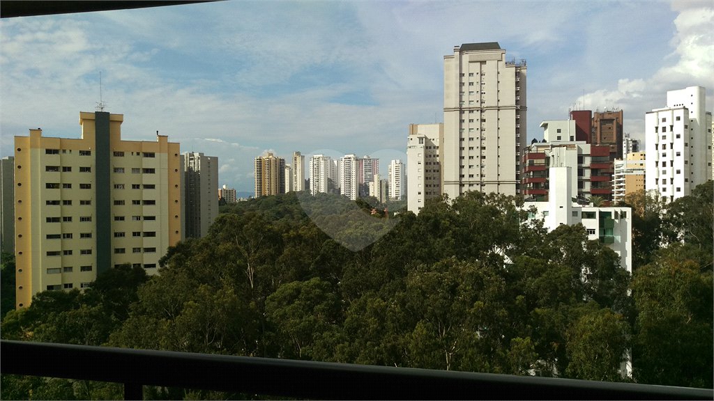 Apartamento à venda com 4 suítes em Vila Suzana, São Paulo, SP