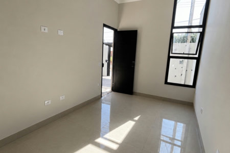 Casa à venda com 3 quartos, sendo 1 suíte,  em Parque Residencial Quinta da Lagoa, Três Lagoas, MS