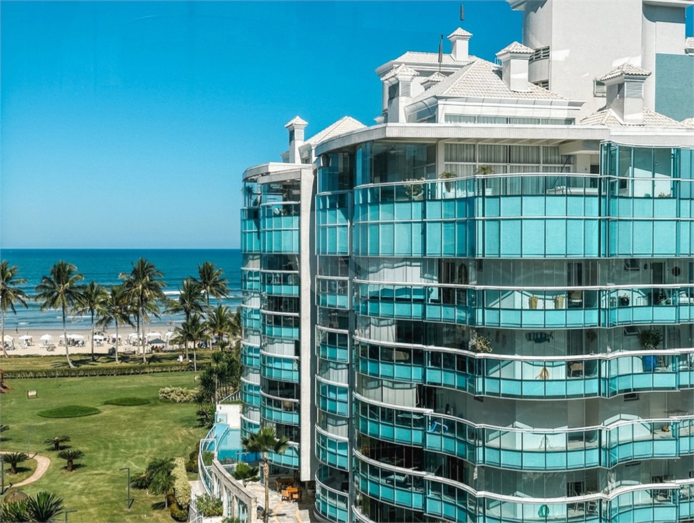 Apartamento à venda com 2 quartos, sendo 1 suíte, em Riviera, Bertioga, SP