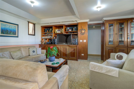 Apartamento à venda com 4 suítes em Moema, São Paulo, SP