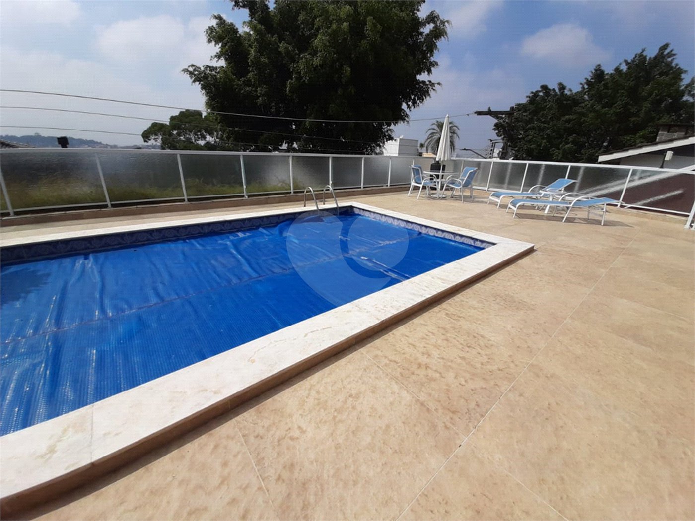 Sobrado à venda com 4 quartos, sendo 3 suítes, em Tremembé, São Paulo, SP