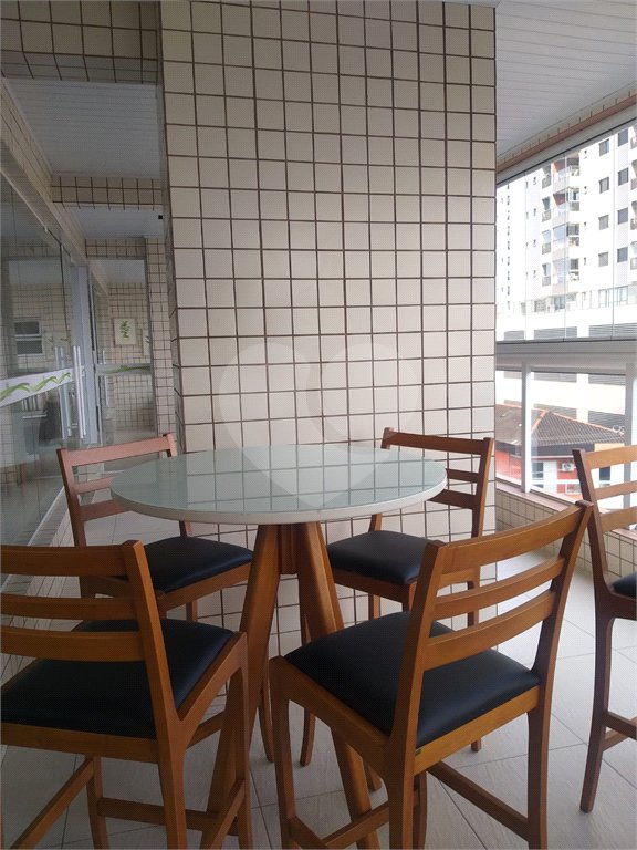 Apartamento à venda com 2 suítes em Guilhermina, Praia Grande, SP