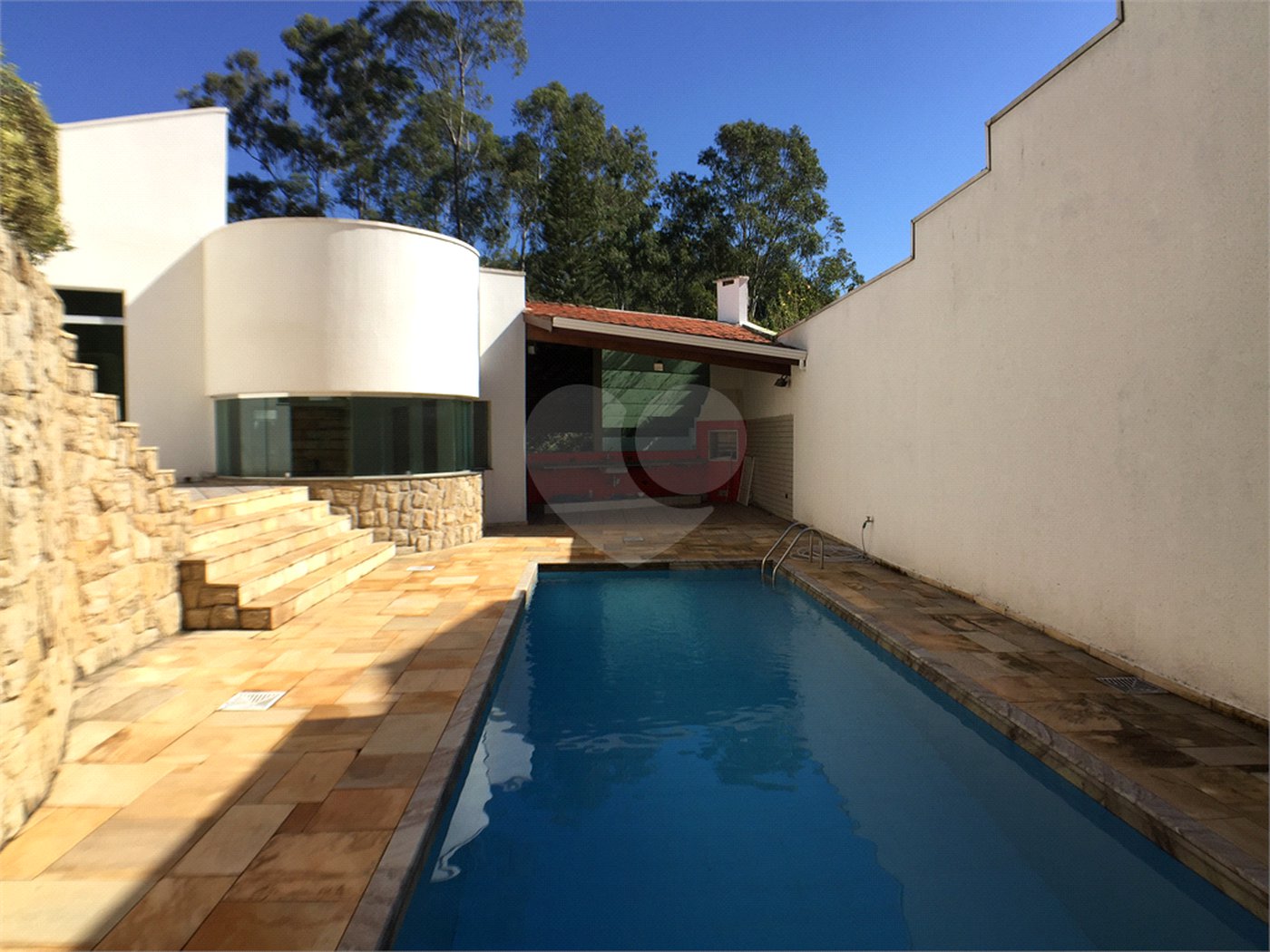 Casa à venda com 4 suítes no condomínio Estância Marambaia, Vinhedo - SP