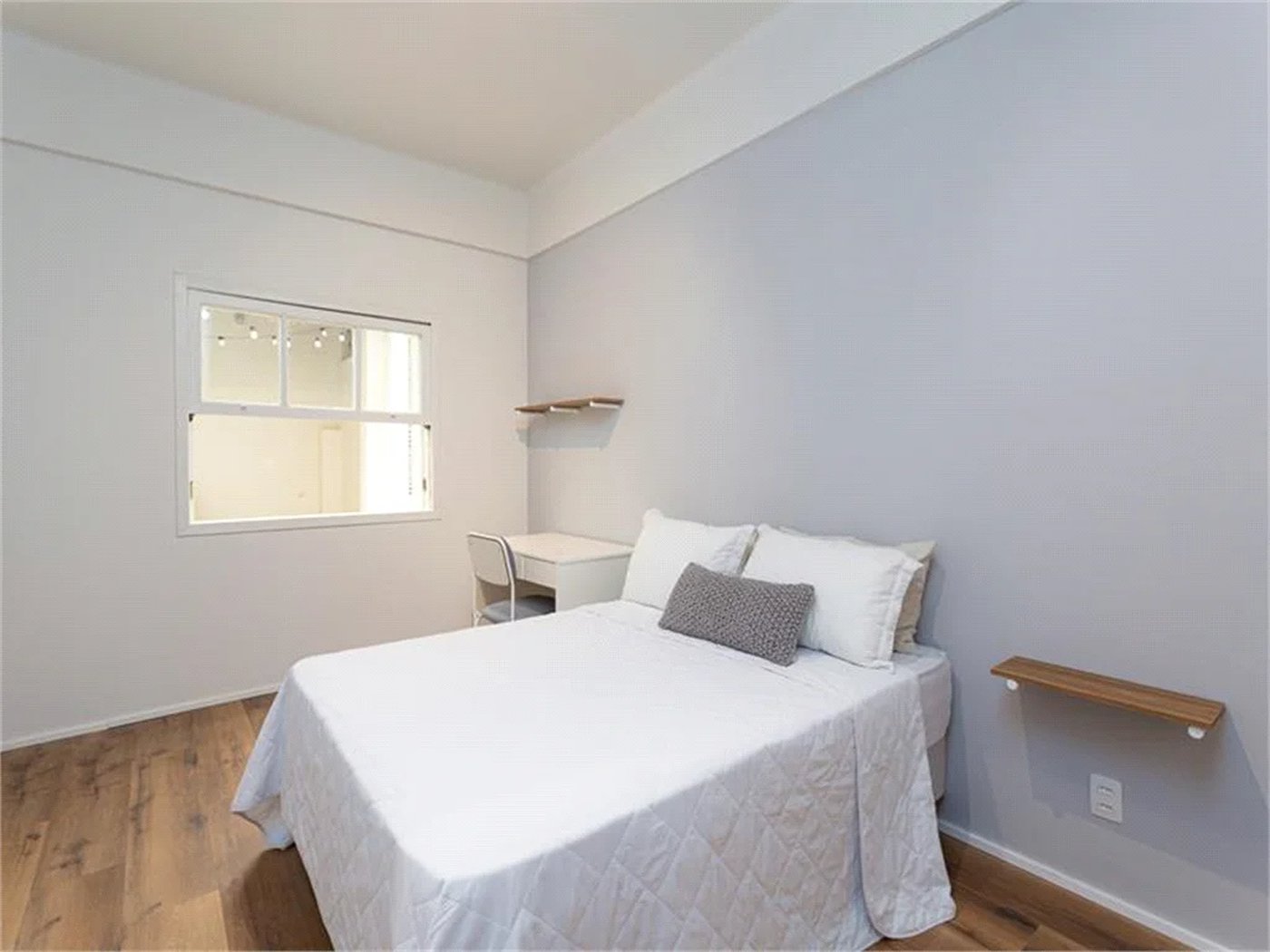 Apartamento à venda com 4 quartos, sendo 1 suíte, em Pinheiros, São Paulo, SP