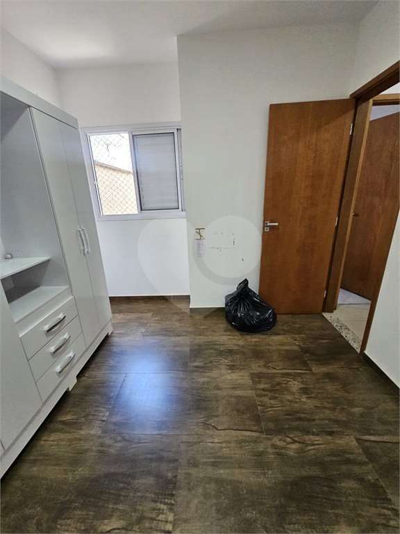 Sobrado à venda com 3 quartos, sendo 1 suíte,  em Vila Nivi, São Paulo, SP