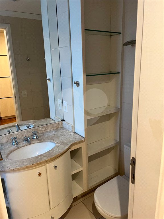 Apartamento para alugar com 3 suítes em Alphaville Centro Industrial e Empresarial/alphaville., Barueri, SP