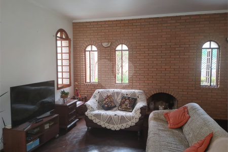 Casa à venda com 4 quartos, sendo 2 suítes, em Parque dos Príncipes, São Paulo, SP
