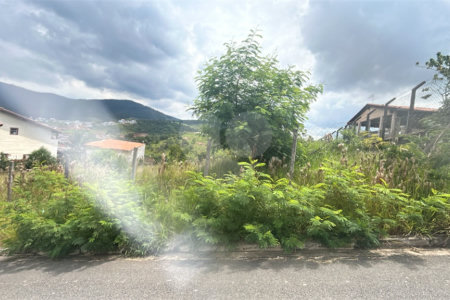 Terreno à venda com 1 quarto em Cidade Nova, Bom Jesus dos Perdões, SP