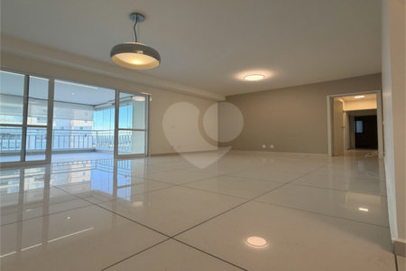 Apartamento para alugar com 2 quartos, sendo 1 suíte,  em Vila Suissa, Mogi das Cruzes, SP