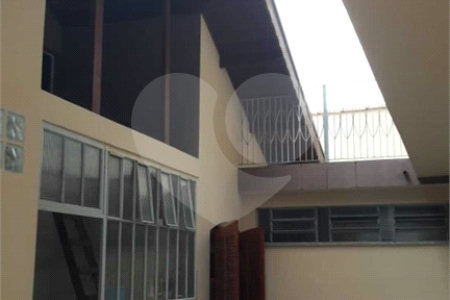 Casa à venda com 4 quartos, sendo 1 suíte, em Vila Santa Terezinha, Várzea Paulista, SP