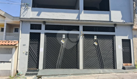 Sobrado à venda com 10 quartos, sendo 1 suíte,  em Parque Ramos Freitas, São Paulo, SP