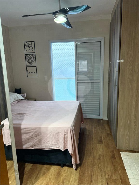 Casa à venda com 3 quartos, sendo 1 suíte, no condomínio Praça Leão, São Paulo - SP