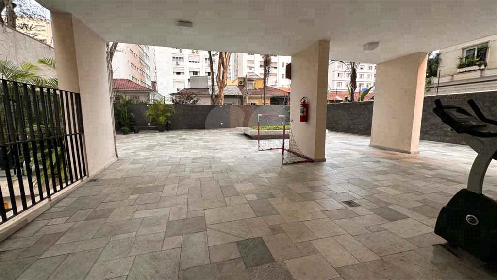 Apartamento à venda com 3 quartos, sendo 1 suíte, em Cerqueira César, São Paulo, SP