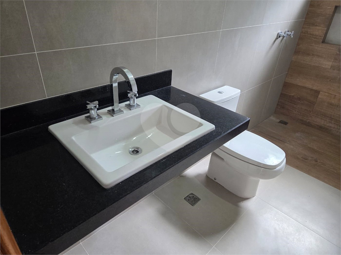 Casa à venda com 3 suítes em Loteamento Residencial Boa Vista, Atibaia, SP