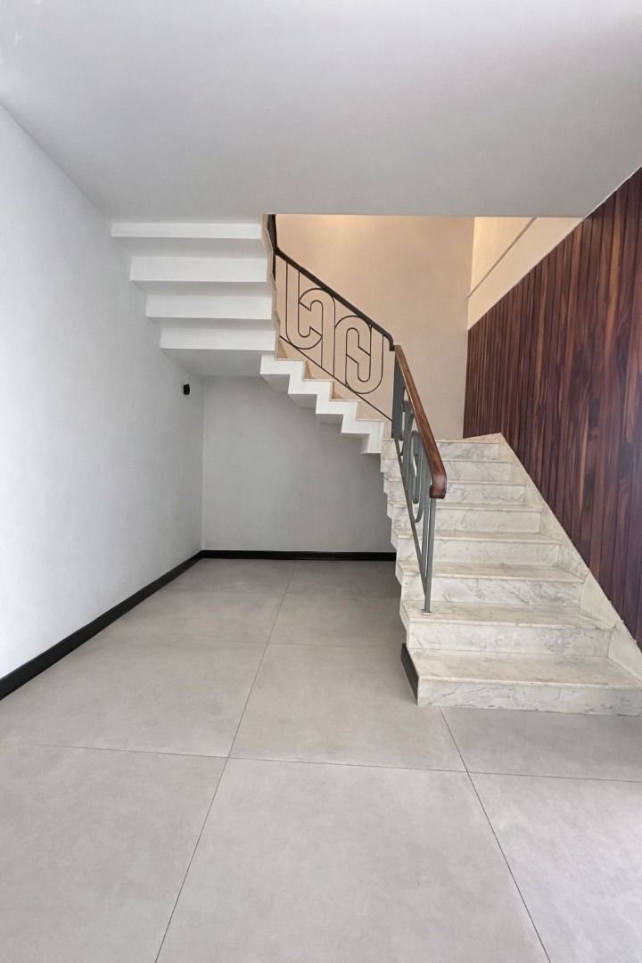 Casa com 3 dormitórios para alugar, 170 m² por R$ 13.740,00/mês - Gonzaga - Santos/SP