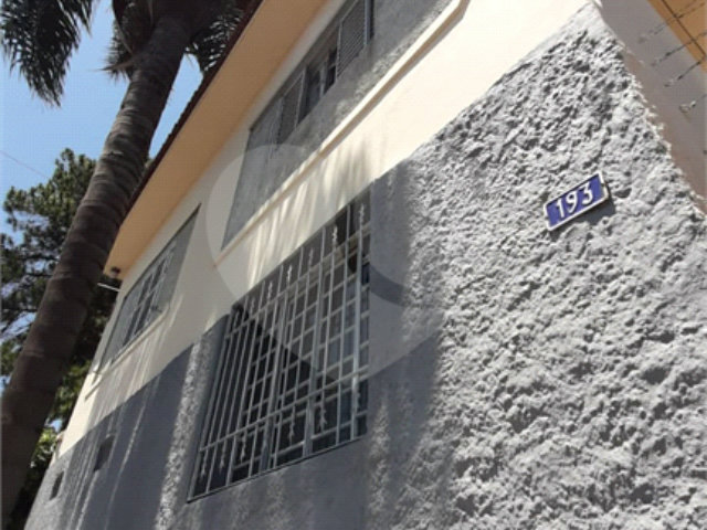 Sobrado à venda com 2 quartos em Horto, São Paulo, SP
