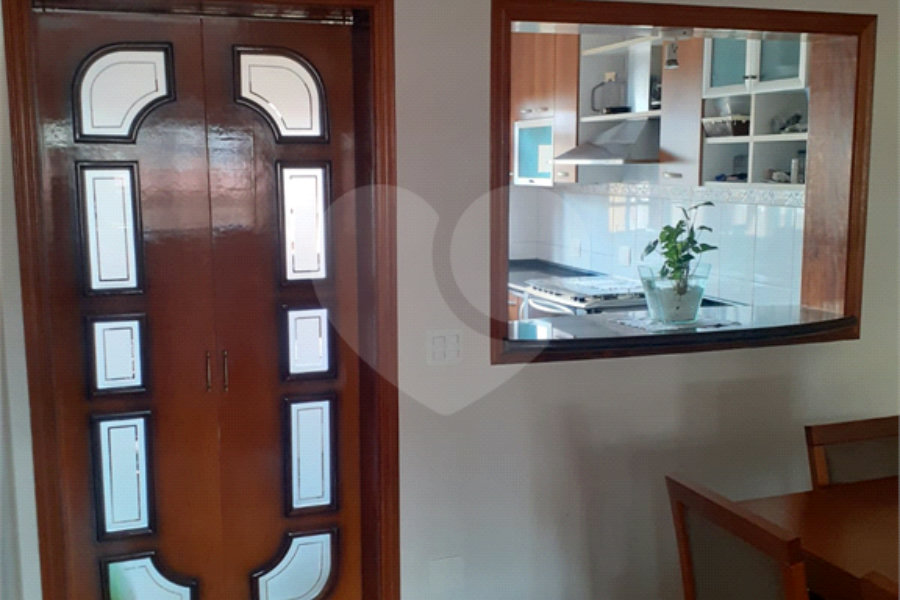 Sobrado à venda com 3 quartos, sendo 1 suíte, em Vila Nova Cachoeirinha, São Paulo, SP