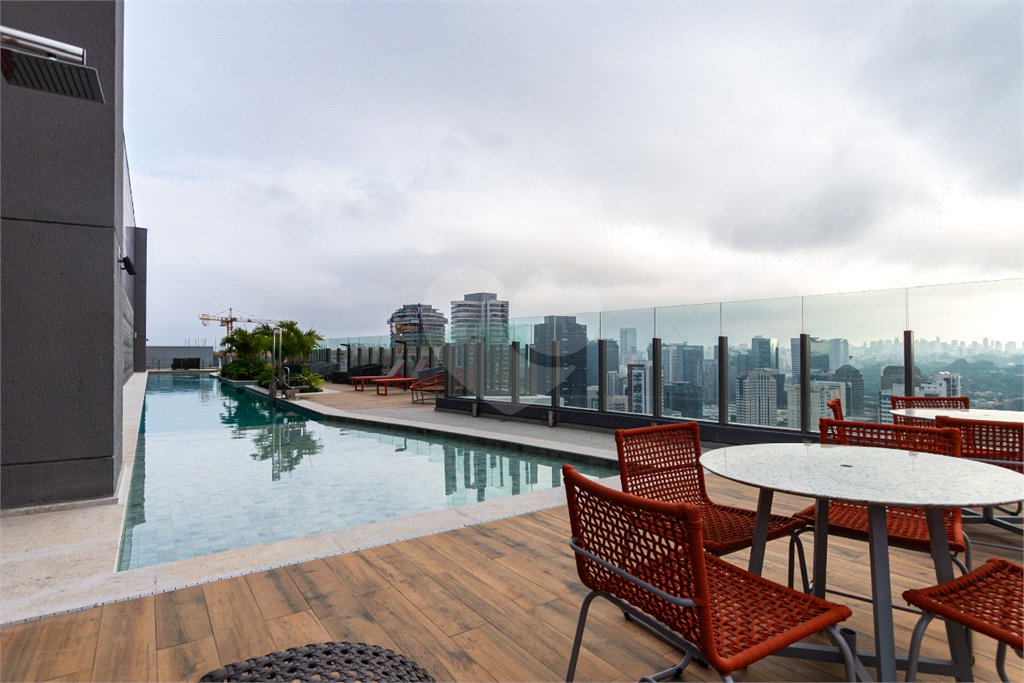 Apartamento à venda com 3 suítes em Brooklin, São Paulo, SP