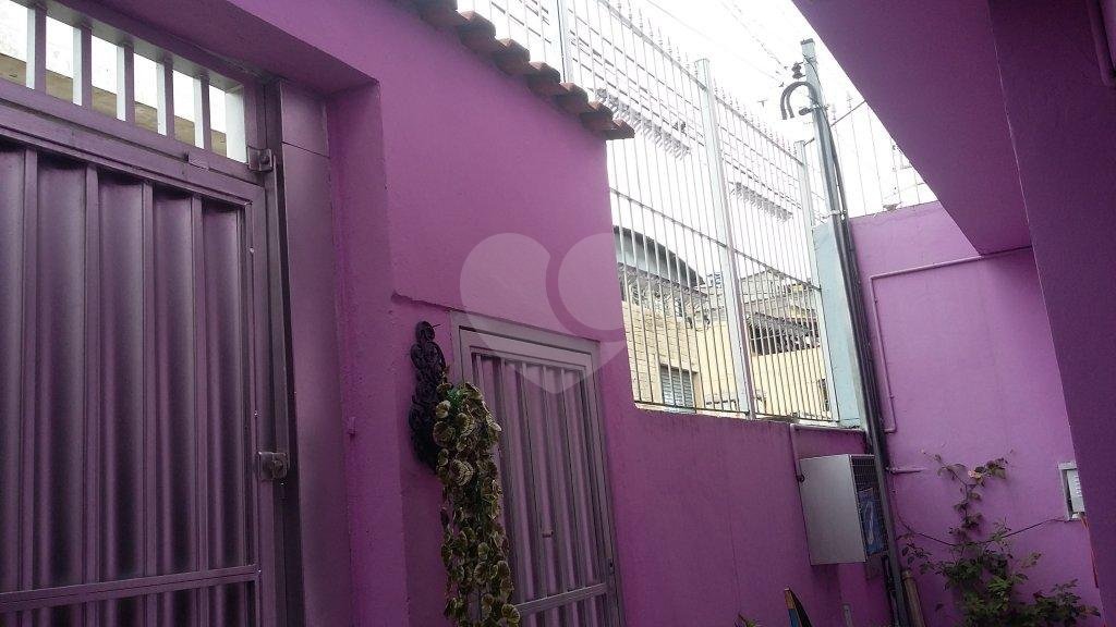Sobrado à venda com 3 quartos em Parque Peruche, São Paulo, SP