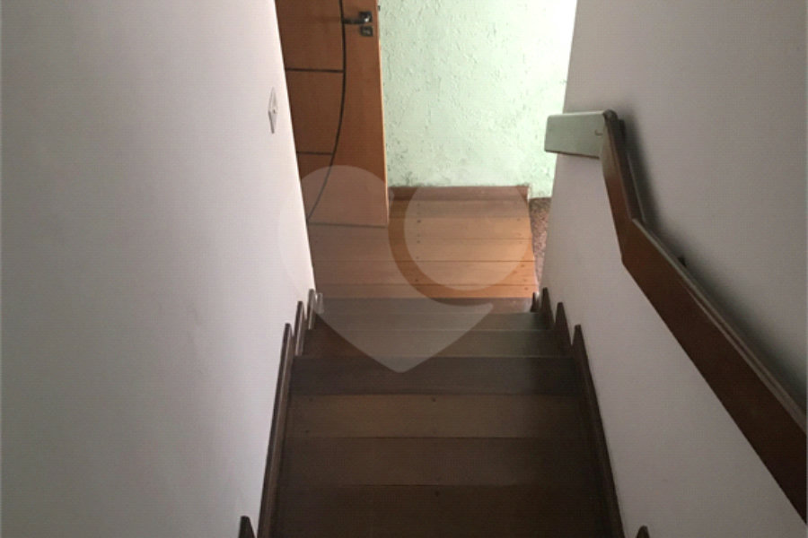 Casa à venda com 4 quartos em Parada Inglesa, São Paulo, SP
