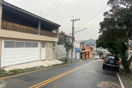 Casa Térrea à venda com 3 quartos, sendo 1 suíte, em Sitio Paredão, Ferraz de Vasconcelos, SP