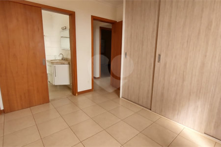 Apartamento à venda com 3 quartos, sendo 1 suíte, no Centro, Araraquara, SP