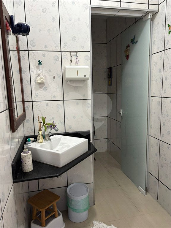 Sobrado à venda com 3 suítes em Jardim Imperador, Suzano, SP