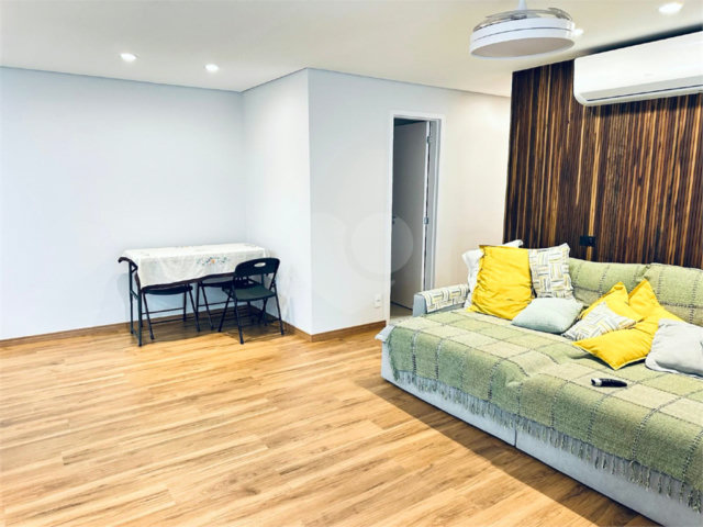 Apartamento à venda com 2 quartos, sendo 1 suíte,  em Santo Amaro, São Paulo, SP