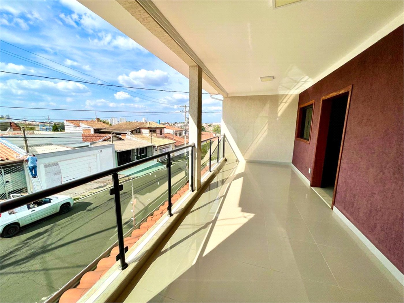 Sobrado à venda com 4 quartos, sendo 1 suíte, em Jardim Santa Bárbara, Sorocaba, SP
