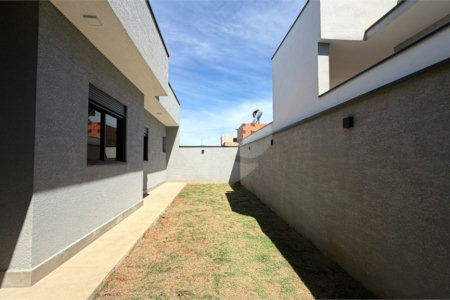 Casa à venda com 3 quartos, sendo 1 suíte, no condomínio Reserva Ipanema, Sorocaba - SP