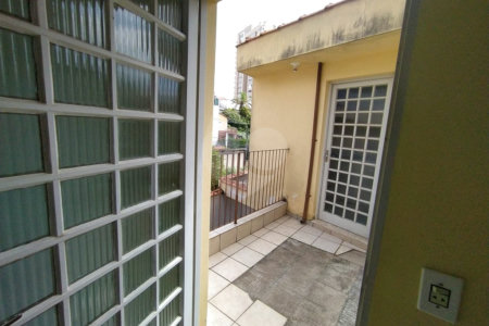 Casa à venda com 6 quartos, sendo 2 suítes, em Chora Menino, São Paulo, SP