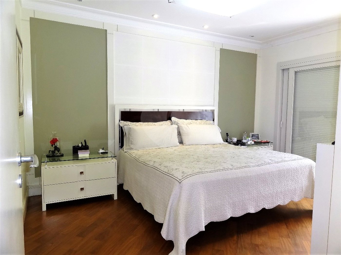 Casa à venda com 4 suítes no condomínio Residencial Jardim Itatinga, São Paulo - SP