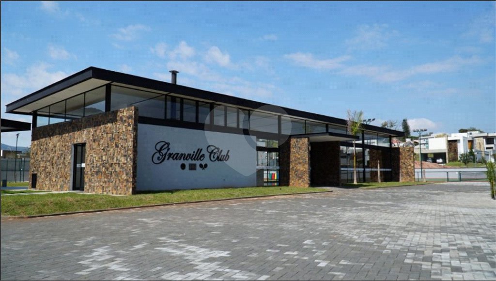 Casa à venda com 5 suítes no condomínio Granville Atibaia, Atibaia - SP