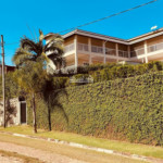 Casa à venda com 6 suítes no condomínio Portal Ouro Verde, Atibaia - SP